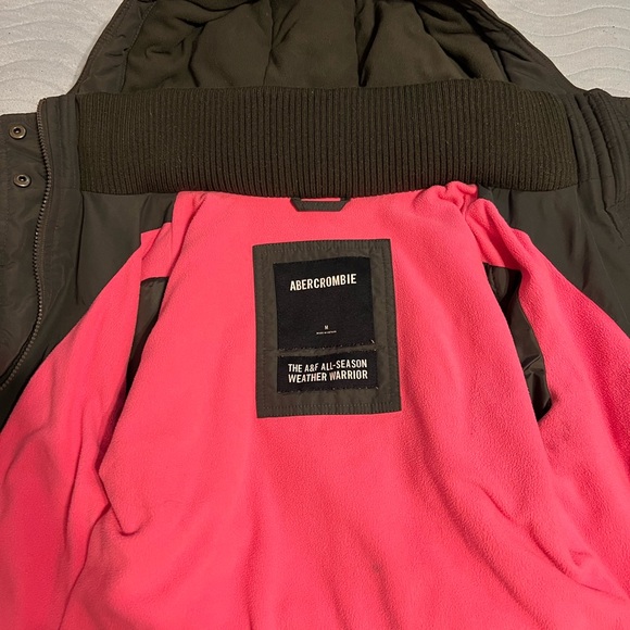 Abercrombie A&F all season weather warrior - Picture 7 of 7